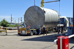 gnt-maintenance-industriel-grutage-cuve-inox-alimentaire-8